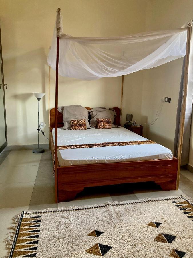 Апартаменты Porto-Novo Logement Lumineux Et Calme Экстерьер фото